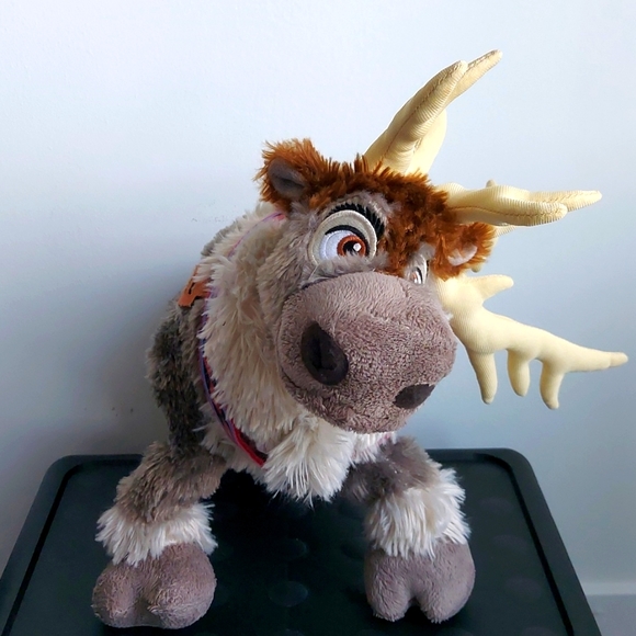 Sven Disney Store Frozen Reindeer 16" Plush Posable Stuffed Animal - Picture 1 of 5